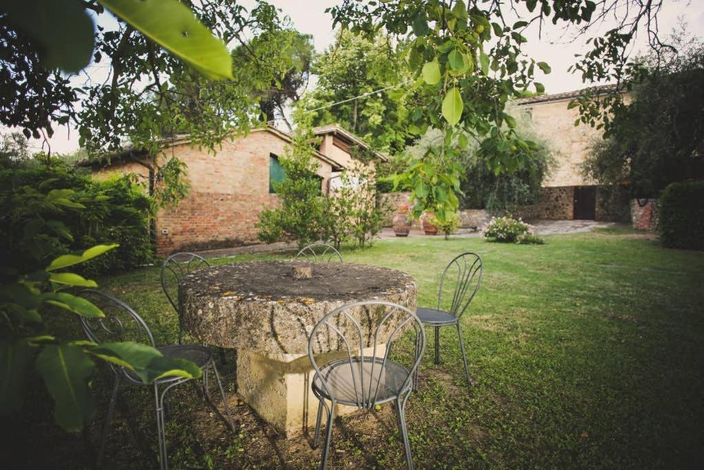 Villa Capannina Vico d'Arbia ภายนอก รูปภาพ
